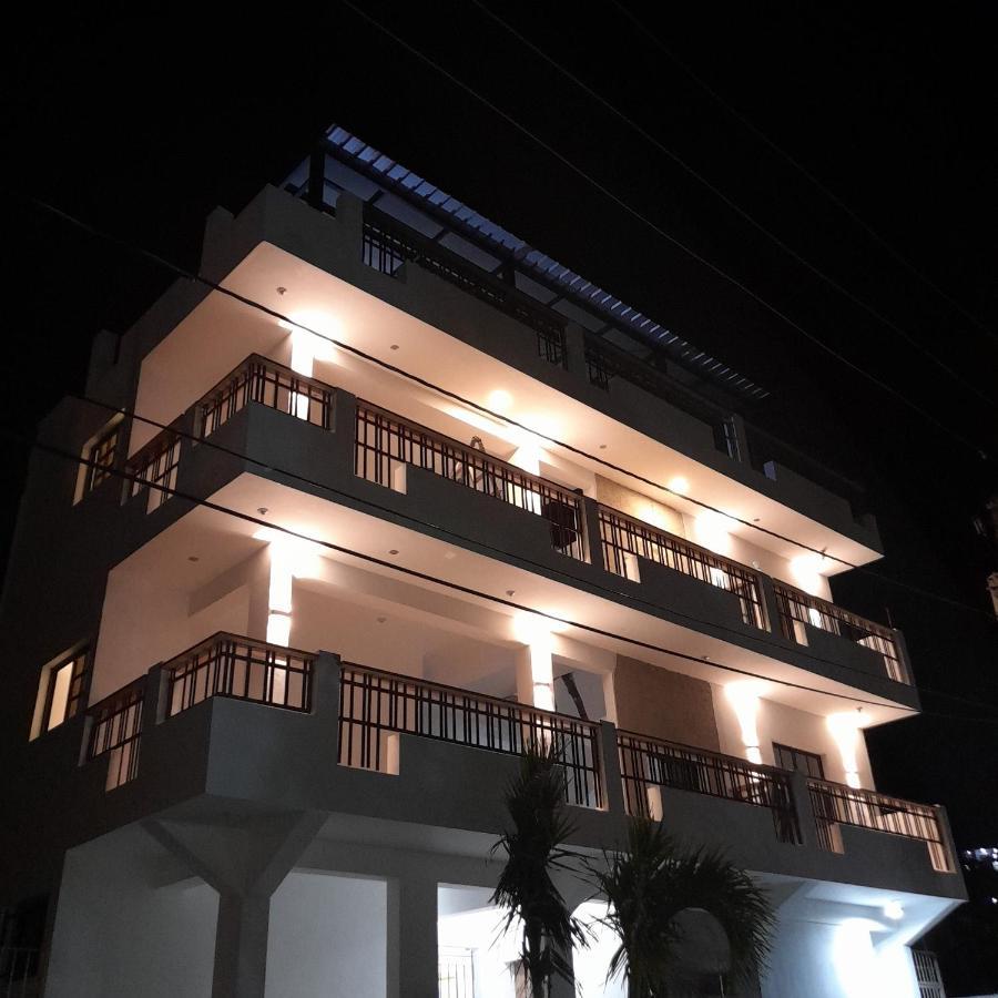 Hostal Marina Samana Luaran gambar