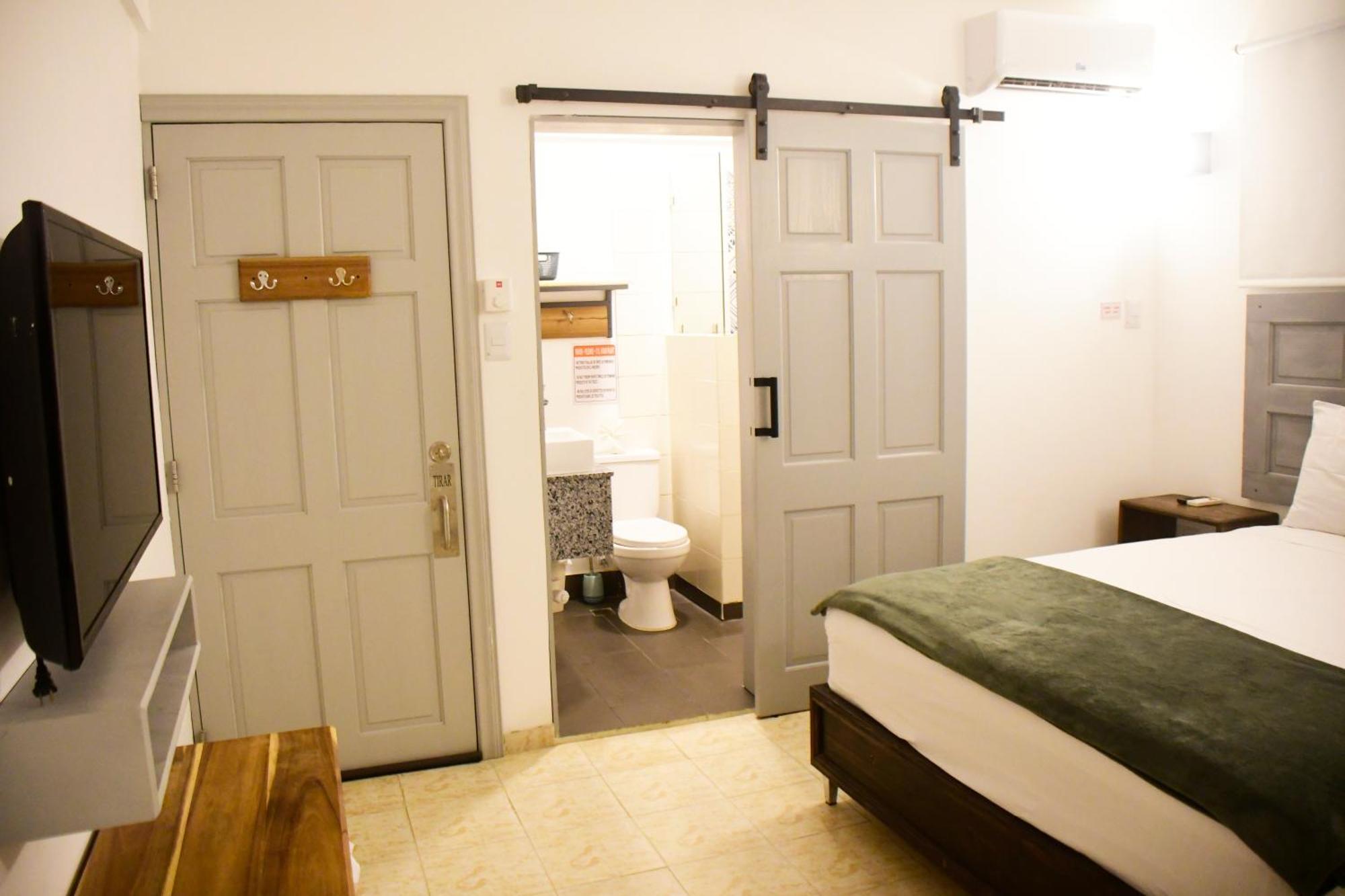 Hostal Marina Samana Luaran gambar