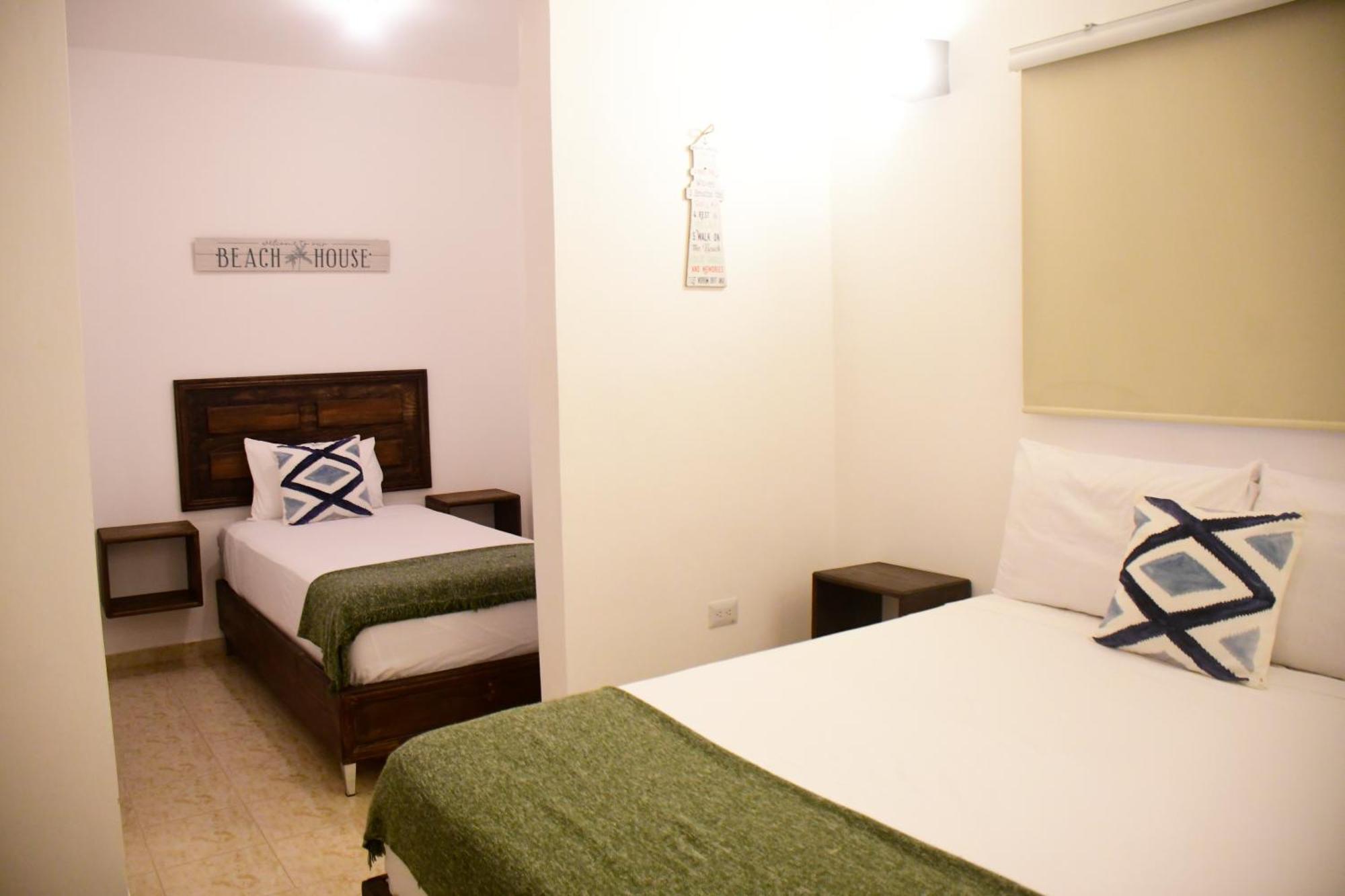 Hostal Marina Samana Luaran gambar
