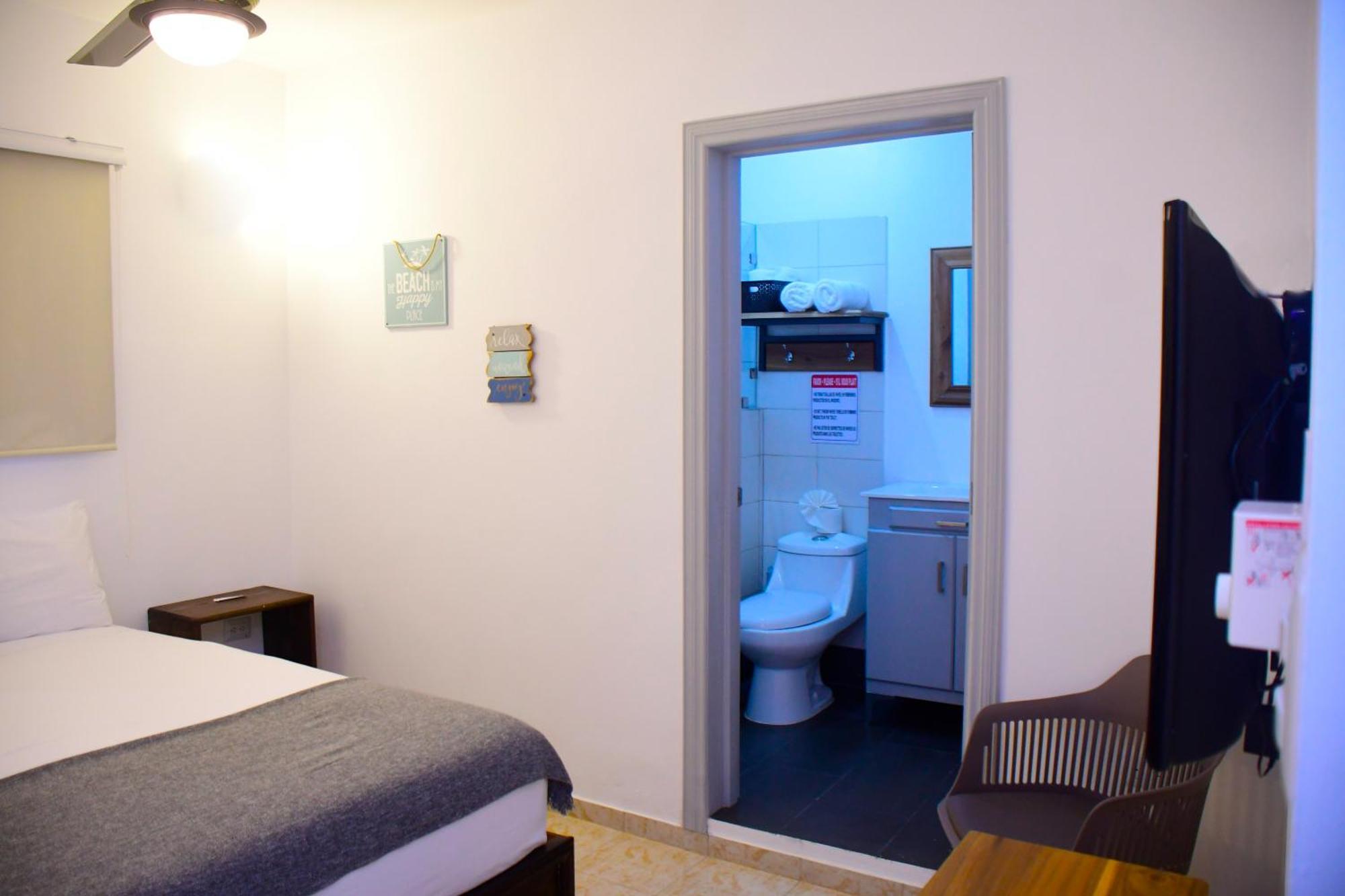 Hostal Marina Samana Luaran gambar