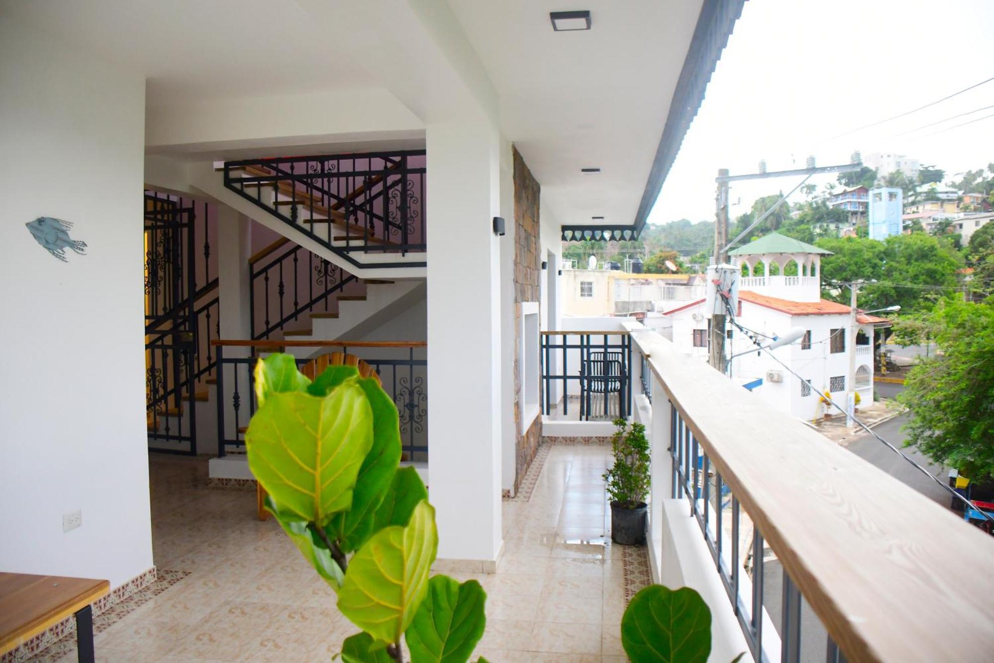 Hostal Marina Samana Luaran gambar