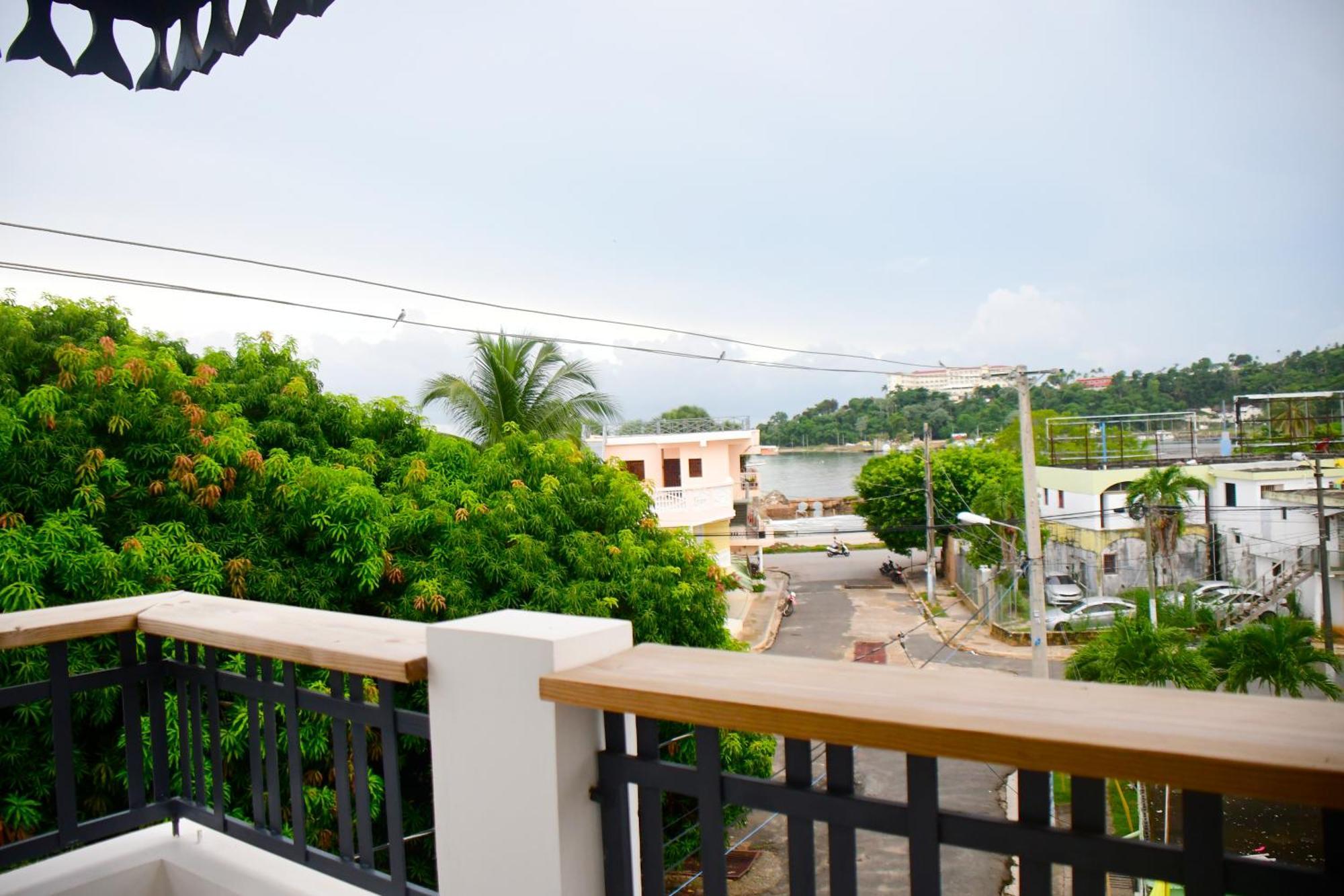Hostal Marina Samana Luaran gambar